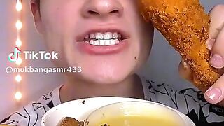 Spicy mukbang makes you drool