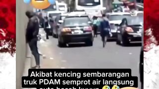 Efek kepanasan minta dimandiin