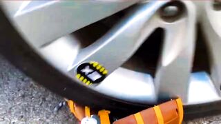 Carro vs Coisas Crocantes e Macias! Experimentos Esmagando Carro! Carro vs Sprite, Coca-Cola, Fanta, Mnt Dew 3