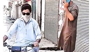 Kisi kam Mein itni jaldi na Karen