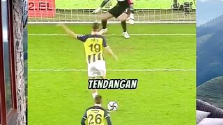 Tendangan penalti  bro