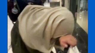manekin di Purwokerto pakai manusia asli!! - Adobet88