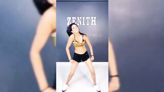 Indian Girl Divya Ralhan Dance 16