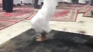 The Saudi Taasheer Dance is Hilarious!  FunFM