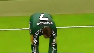 Momen Bola Meletus  Bro ini