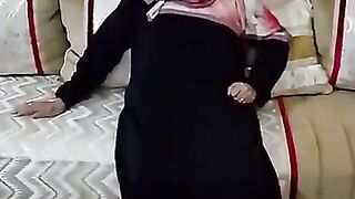 صرخة أم ياسين الشبلي بعد الحكم على ابنيها أيمن وسعيد بثلاثة أشهر نافذة