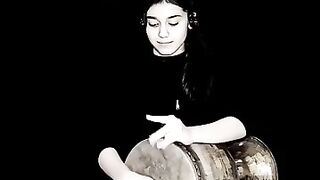 Tombak Queen Iranian Girl Stuns the World with Her Percussion Power drum