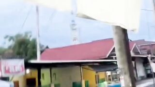 belom tumbang itu masih sadar
