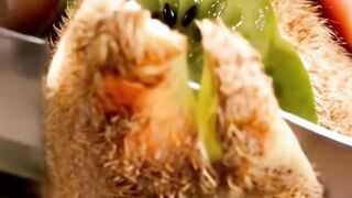 ASMR Kiwi Cutting  AI-Generated Perfection in 4K