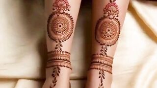 New foot full mahndi design