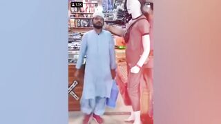 25 Funny Moments Of Pakistani People Caught On Camera