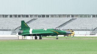 Airshow Paris 2019 Le  Bourget 2019 incredible The PAC JF 17Thunder  in   flight from take off to land(720p).