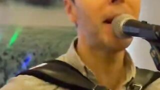 Luis Godinho o artista que faz dançar o povo. music música live cover automobile