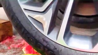 Experimentos Esmagadores! Carro vs Coisas Crocantes e Macias! Coca-Cola, Fanta, Mirinda, Mnt Dew 6