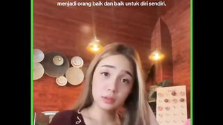 Joget dulu biar hati adem  MoodOn