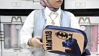 الشنط وصلت والبيع من بعد الصلاة