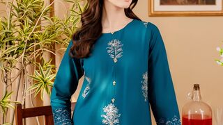 Malvin Embroidered Co-Ords 2 Piece Set