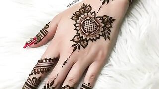 New Hart mahndi design and simple Mahandi