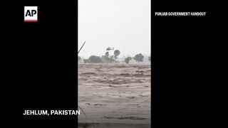 Heavy monsoon rains in Pakistan kill 54 people in 24