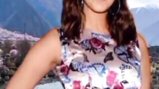 Sunny Leone short bio