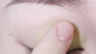 Quick and Easy eye makeup 2