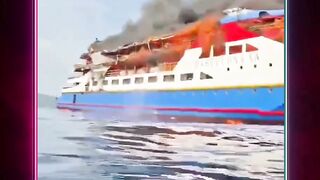 Kapal Terbakar, Penumpang KM Barcelona  Loncat ke Laut. 2