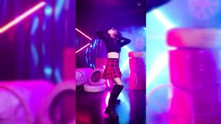 Indian Girl Sunbal Sultanpuri Dance 10