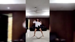Indian Girl Vidhi Bhatia Dance 8