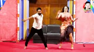 Pakistani Stage Girl Nazli Noor Dance 4