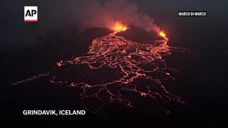 Spectacular volcano eruptions in Iceland leave tourists in