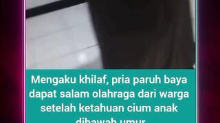 Seorang pria paruh baya diamuk massa usai