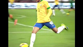Neymar nutmeg