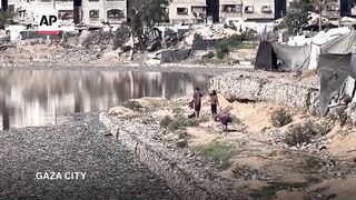 Displaced Palestinians in Gaza fear imminent overflow of sewage