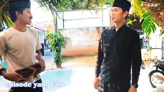 Jhon nguntit sendal babeh