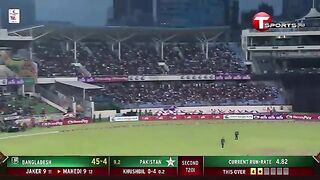 Jaker ali onik brilliant batting by Pakistan