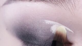 quick and easy eye makeup