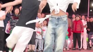 Dance 551