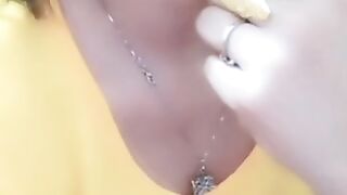 Pakistani shehzadi  items girls Nora Fatiha ka big open live show tango pat -1