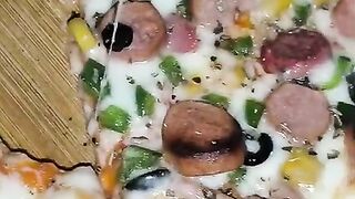 Pizza.