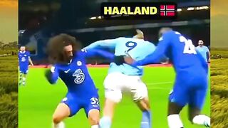 Magic on the pitch! Mereka nggak cuma main bola mereka ngedance sambil ngelewatin lawan!