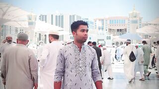 Riaz H