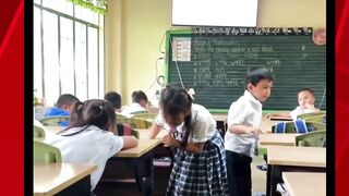 sejajarkan mejanya kawnn