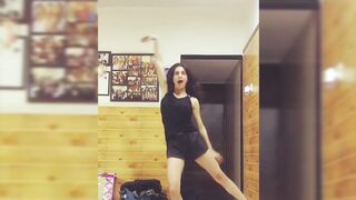 Indian Girl Vidhi Bhatia Dance 9