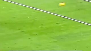 Momen langka saat penalti