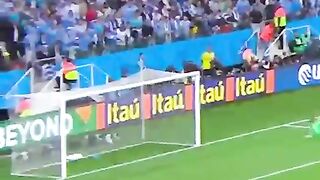 Suarez Emotional Moments