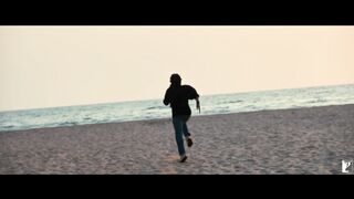 Saiyaara Title Song, Ahaan Panday, Aneet Padda