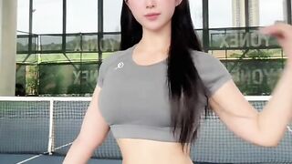 TikTok Dance Queens  Must-See Moves!
