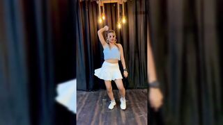 Indian Girl Ishika Singh Dance 15