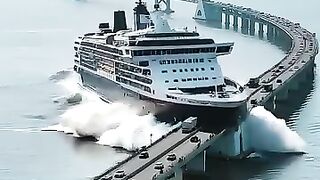 Tthe ship ht the bridge over sea and passed