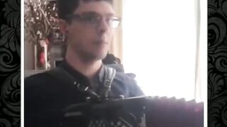 Paulo da Cunha  e a sua concertina com mais uma Cana Verde. accordion music musica